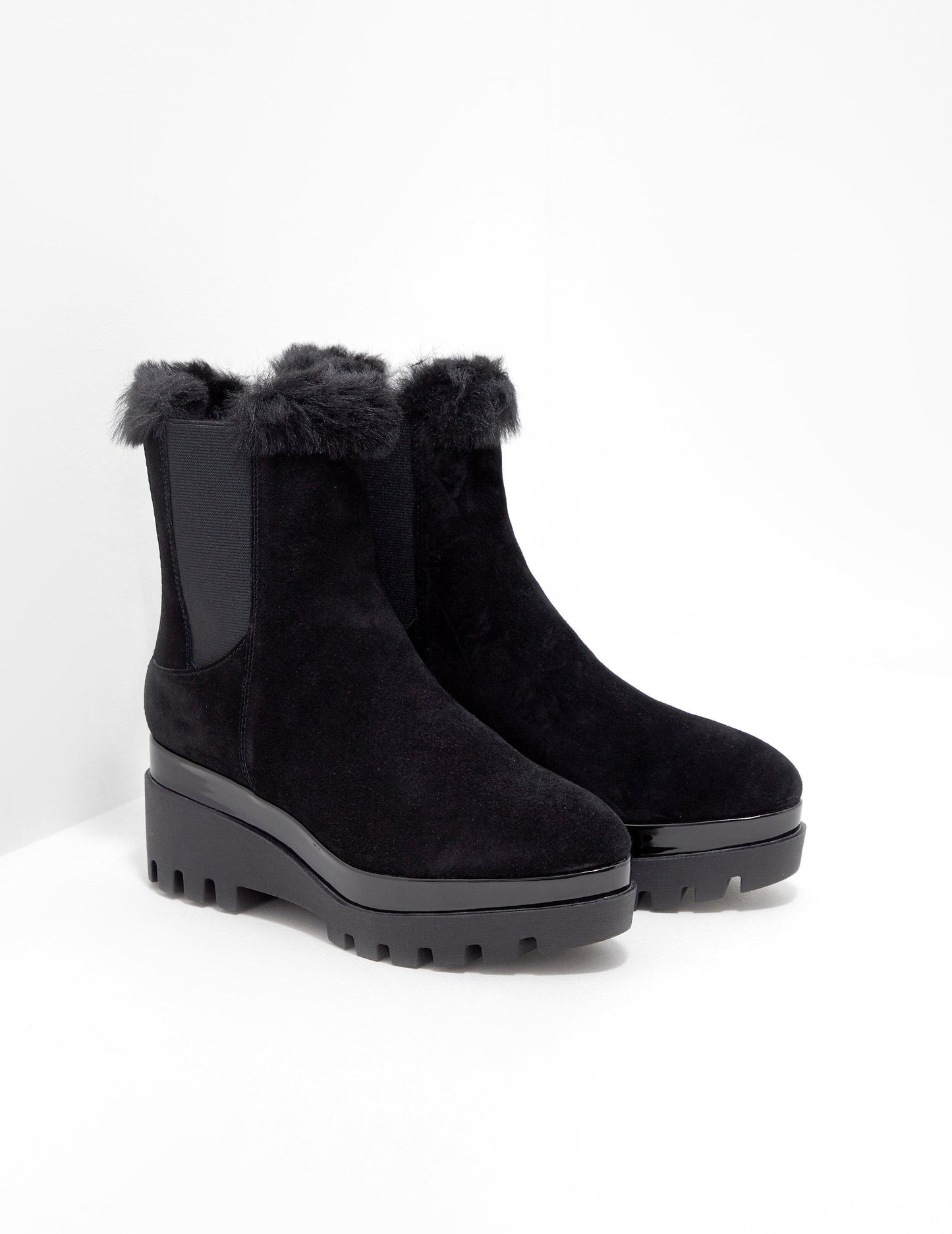 Botas femininas DKNY de tecido com bico amendoado e cano curto, tamanho 9, pretas