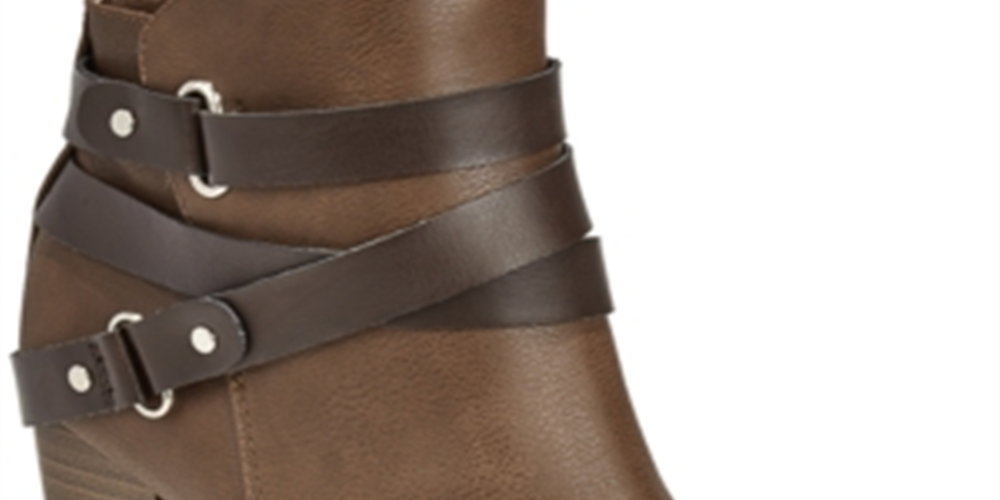 Material Girl Botas femininas com tiras acolchoadas, fivela acolchoada, bico redondo, salto bloco, zíper, marrom, tamanho 6,5 M