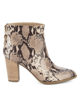 Botas femininas Anne Klein com salto bloco, bico amendoado, com absorção de impacto e zíper, em pele de cobra, bege, tamanho 9 M