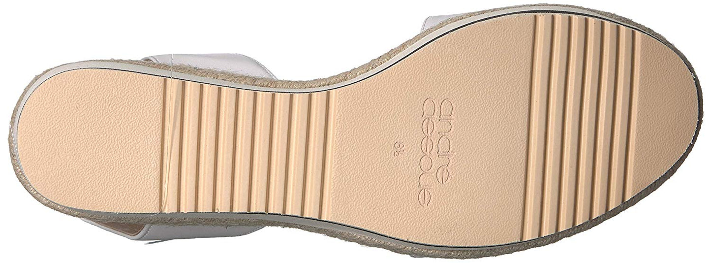 Sandália feminina plataforma aberta de couro Petra André Assous para ocasiões especiais, branca, tamanho 9M