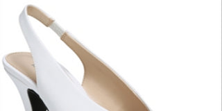 Bar III Tanya bico fino feminino, salto clássico, branco, tamanho 8M