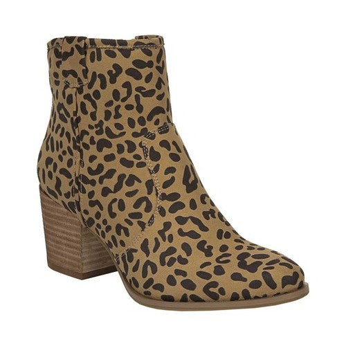 Bota feminina casual bege leopardo Rowan Carlos By Carlos Santana, tamanho 7,5 M