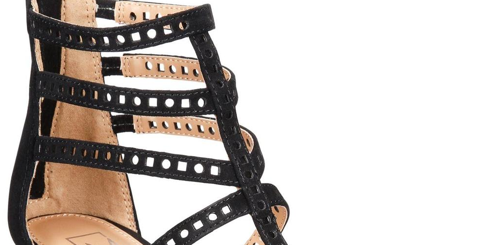 Sandálias femininas Harriette Wedge da Material Girl, pretas, 6,5 m