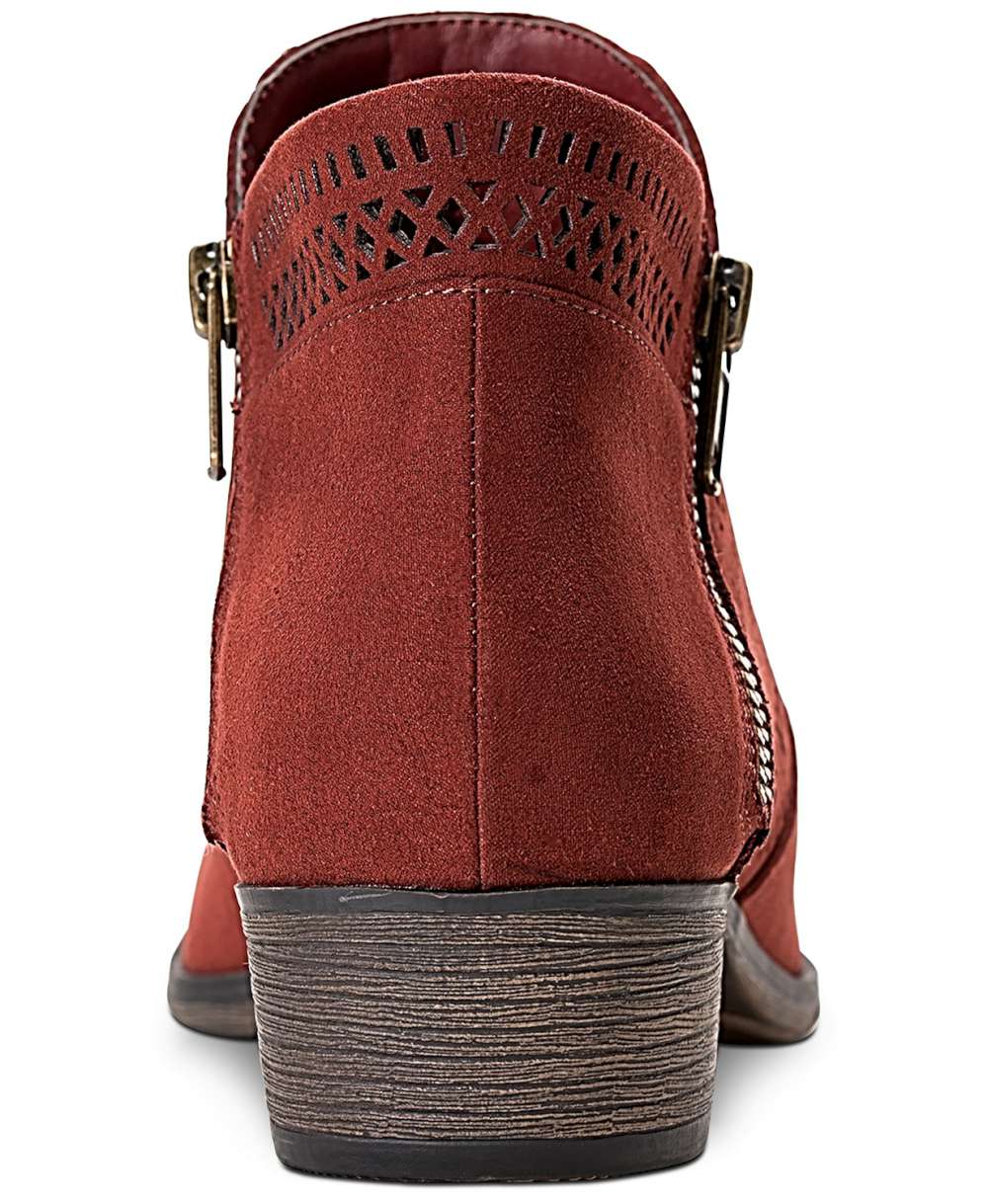 Botas femininas American Rag perfuradas Abby bico redondo salto bloco tamanho 6 M