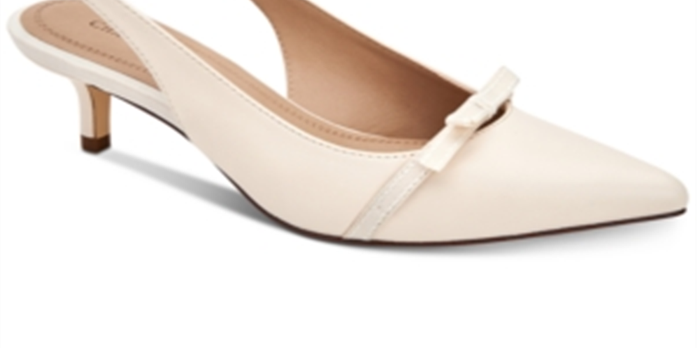 Charter Club Sapatos Femininos Clássicos com Bico Fino e Salto Fino, Bege, Tamanho 6,5 M