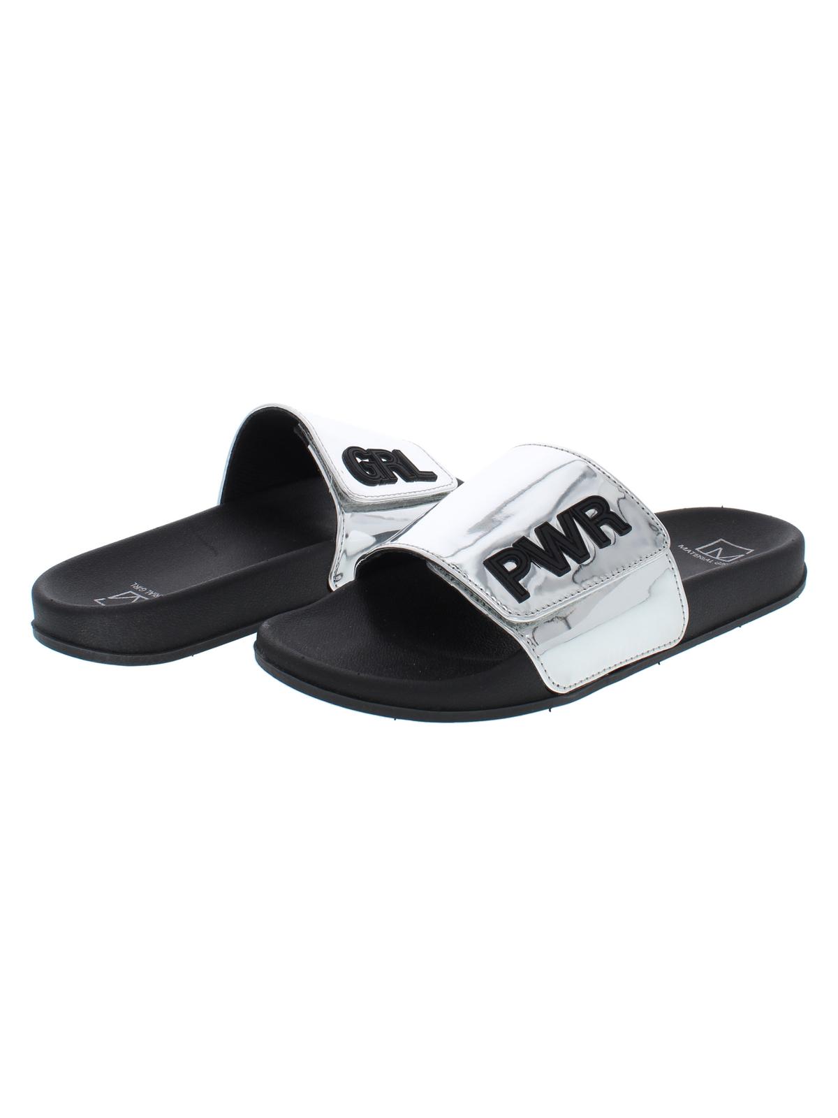 Material Girl Tobogã Feminino Paige Espelhado Plano Cinza Tamanho 6M