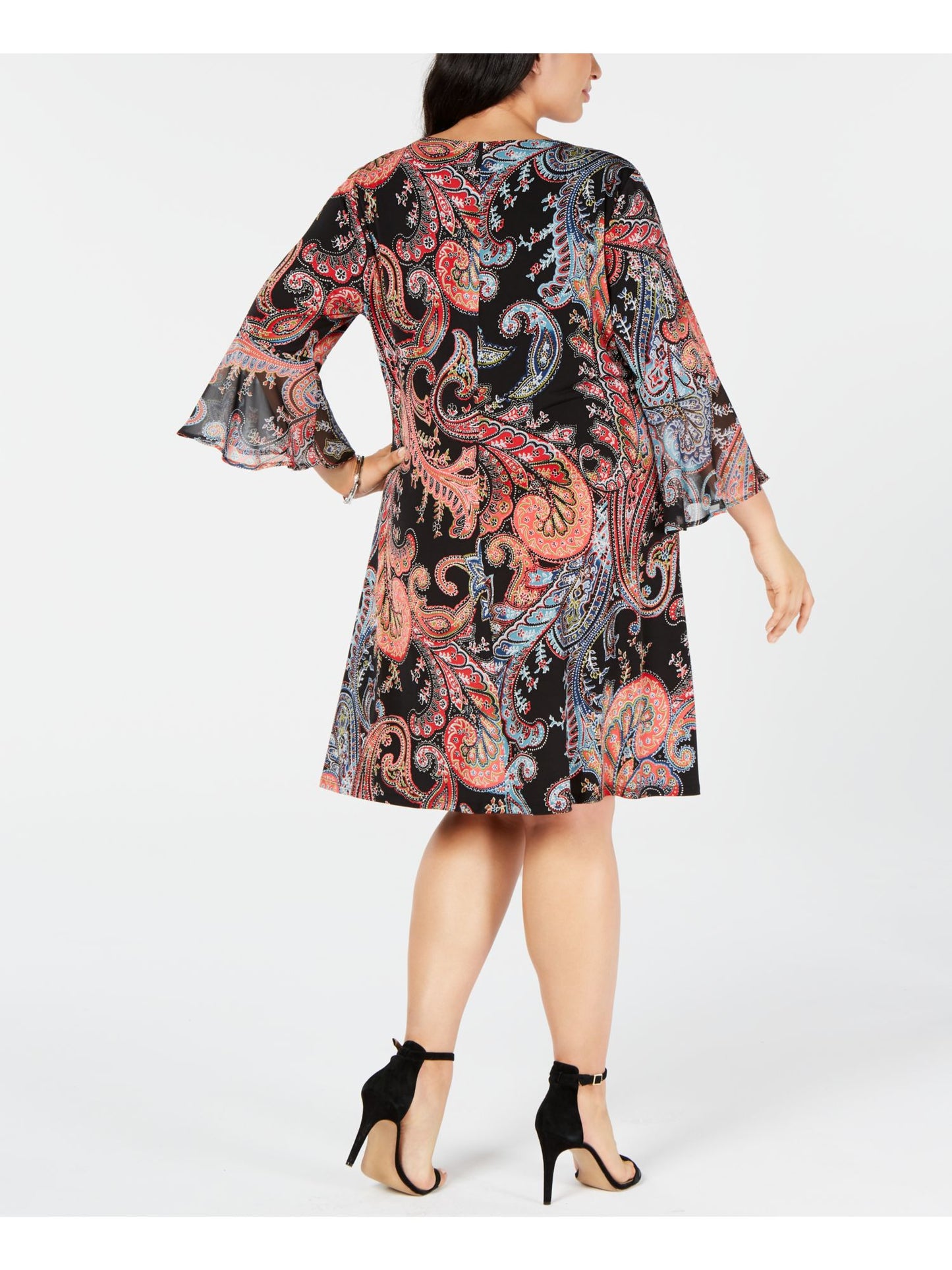 Vestido feminino plus size Paisley com manga sino e estampa paisley da Connected Apparel, preto, tamanho 20W