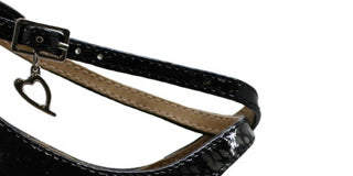 Sandálias femininas Thalia Sodi Chelsie com decote em V e salto grosso natural de cobra 6 meses