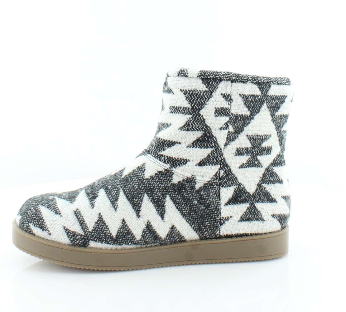 Botas femininas Ashley de pele sintética, bico fechado, cano curto, tamanho 5,5 M, Indigo Rd.