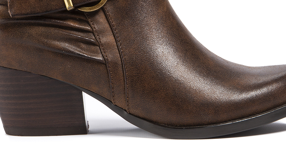 Botas femininas BareTraps Russell Block Heel franzidas marrom tamanho 7,5 M