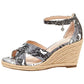 Nanette Lepore Sandálias femininas Quirky de couro Peep Toe casuais com tira no tornozelo, cinza, tamanho 9