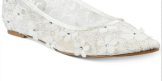 Sapatilhas femininas Charter Club Tonina bico fino, brancas, tamanho 6M