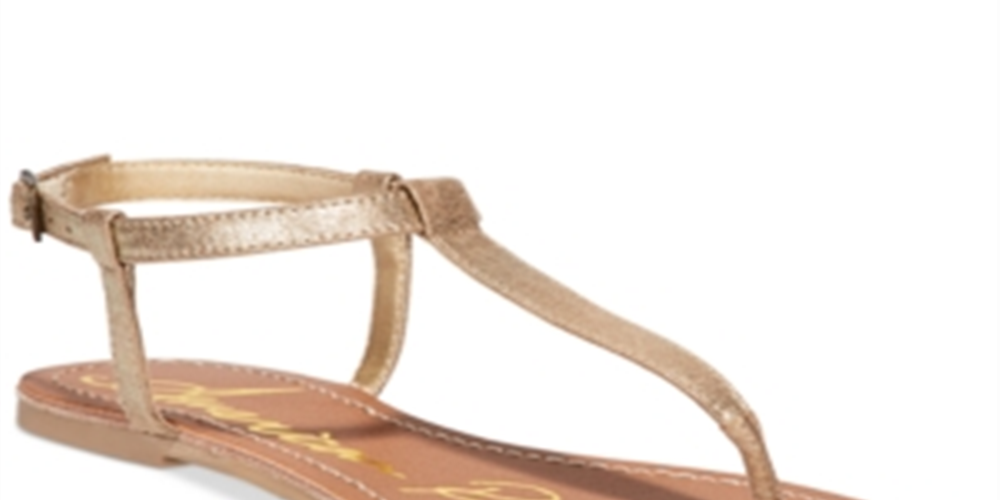 Chinelos sintéticos femininos American Rag dourados tamanho 5,5 M