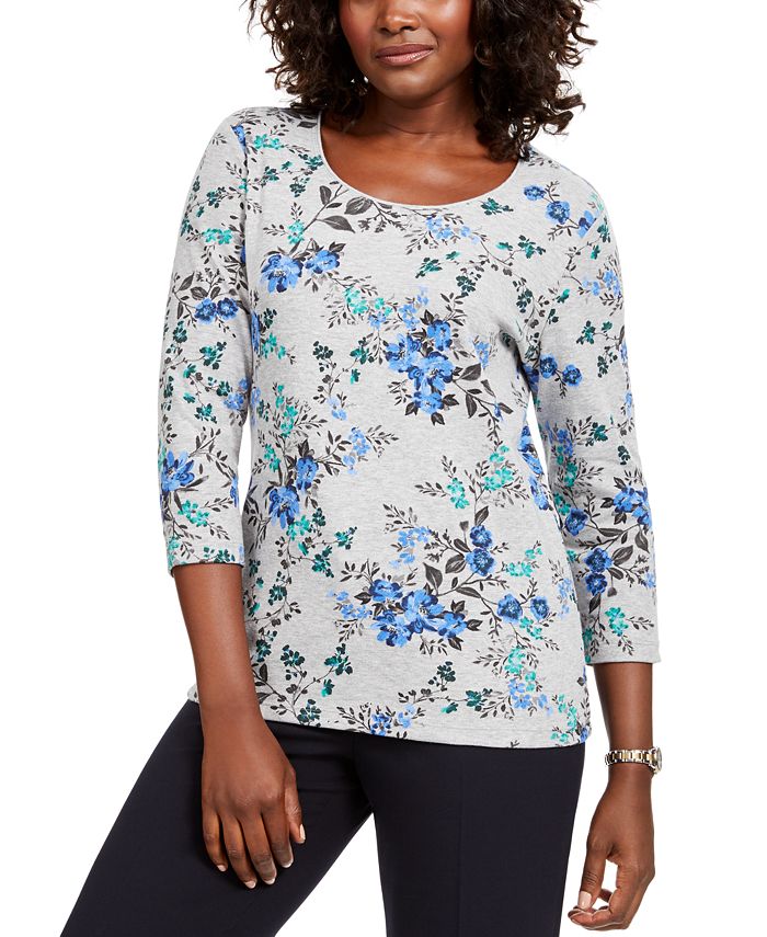 Blusa Karen Scott com estampa floral, manga 3/4, cinza fumê, tamanho P/M