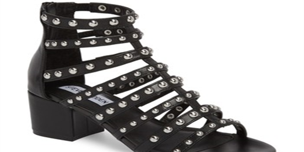 Sandália Steve Madden Mania com tiras, feminina, preta, couro multicolorido, tamanho 6 M