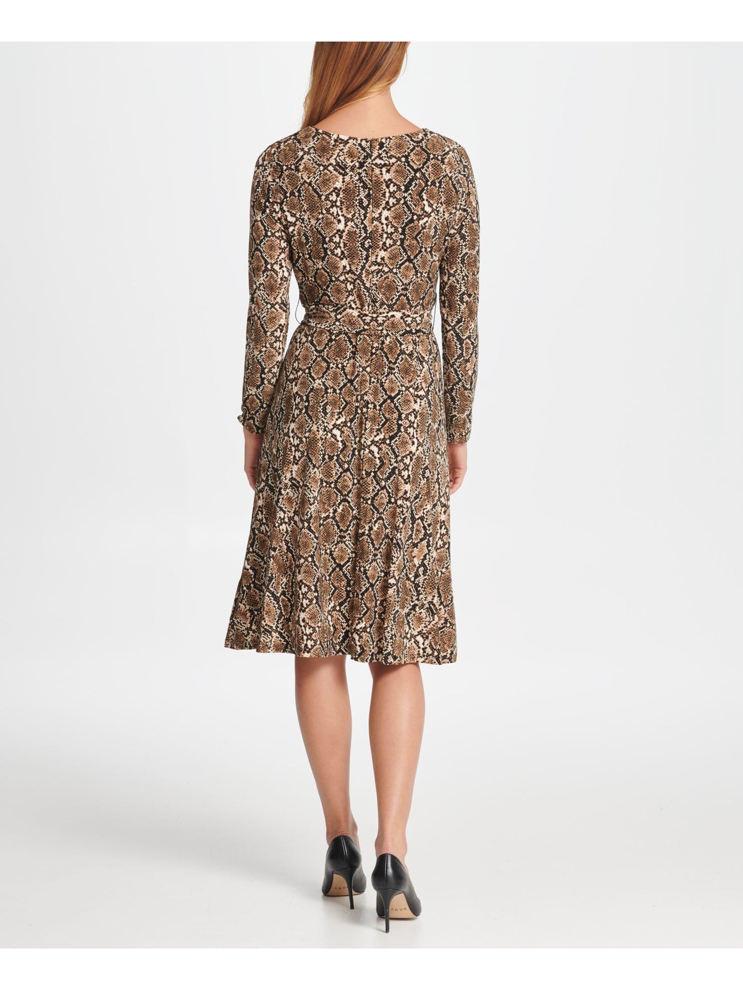 Vestido de festa feminino DKNY com zíper e estampa animal, manga comprida, decote em V abaixo do joelho, bege, tamanho 14