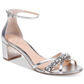 Sandália feminina Jewel Badgley Mischka com strass acolchoado Giona bico redondo salto bloco fivela prata tamanho 8,5