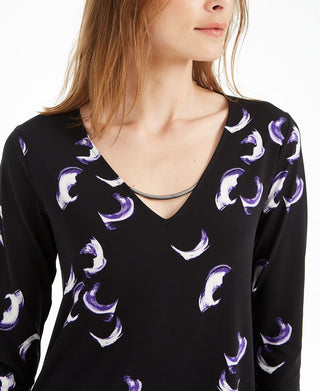 Blusa feminina Alfani com decote estampado e ferragens, preta, tamanho médio