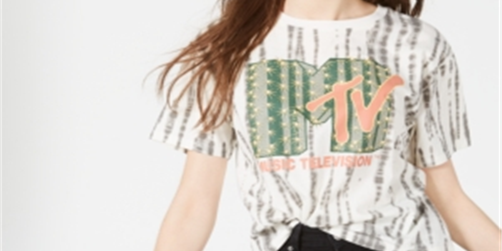Camiseta cropped estampada MTV Love Tribe Juniors, tamanho P, branca de neve