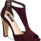 DKNY Colby Leather Scarpin Feminino Aberto com Tira em T e Salto Alto Clássico Vermelho Tamanho 9,5