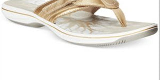 Sandálias femininas Clarks Brinkley Jojo Flip-flop douradas tamanho 11