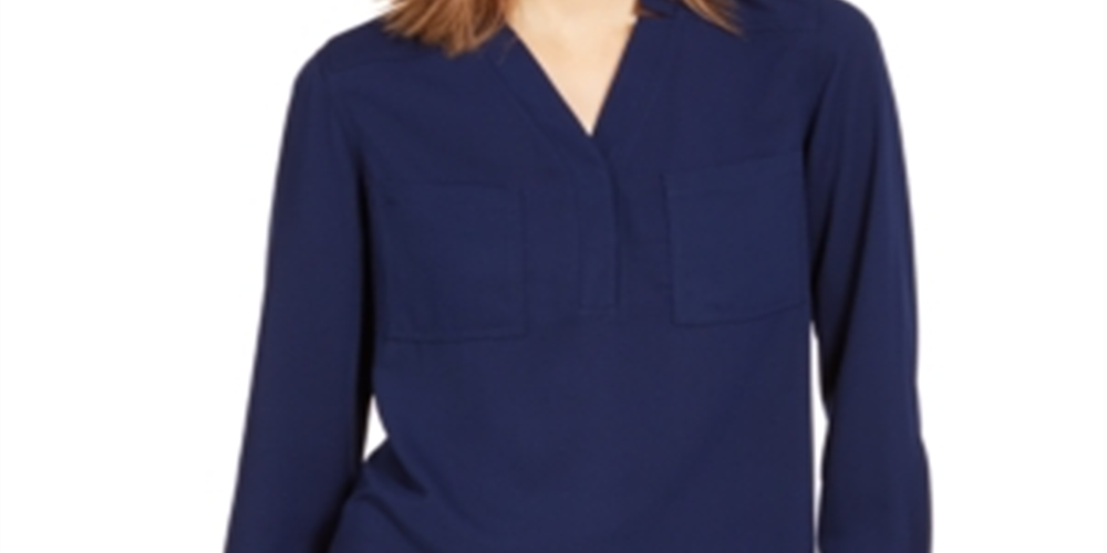 Blusa feminina Nine West de manga comprida com 2 bolsos e decote em V, azul, tamanho grande