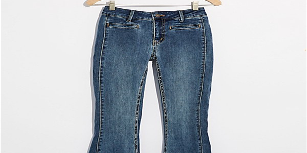 Calça Jeans Flare Dream Lover Feminina da Free People Azul Tamanho 30