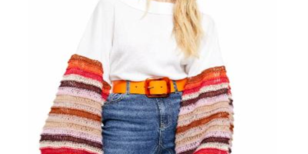 Blusa feminina listrada com manga sino e gola joia, tamanho X-S