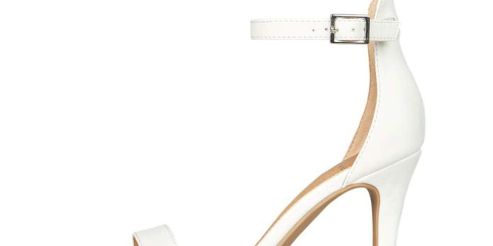 Material Girl Sandália Feminina Blaire Fabric Open Toe Ocasião Especial Tira no Tornozelo Branca Tamanho 9,5M