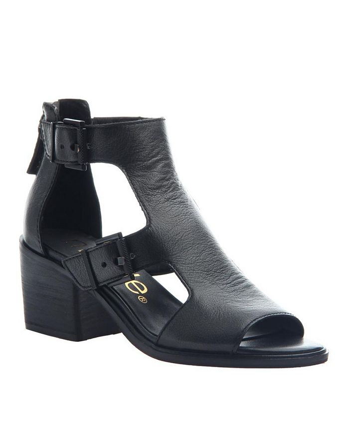 Sandália Nicole Jahida Feminina Consolidated Shoe Co. em Couro Preto, Tamanho 6,5 M