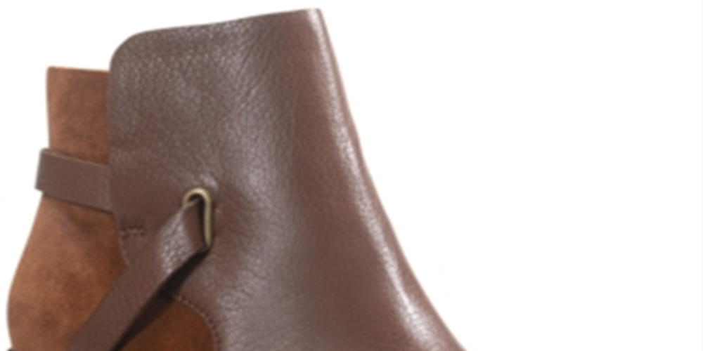 Botas femininas American Rag com tiras confortáveis, bico redondo, salto bloco e zíper, couro marrom, tamanho 9 M