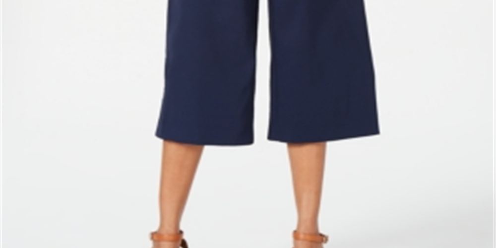 Calça feminina com detalhes em azul, tamanho médio, da coleção JM