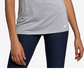 Camiseta Nike Dri-Fit Yoga Feminina Vermelha Tamanho Médio