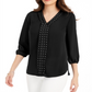 Blusa feminina plissada com tachas e lisa JM Collection, preta, tamanho médio