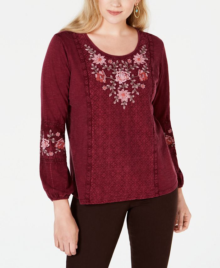 Top feminino estilo camponês com painel bordado vermelho tamanho médio