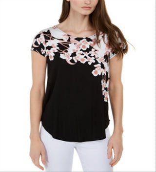 Camiseta feminina Alfani estampada com bainha redonda, preta, tamanho pequeno pequeno