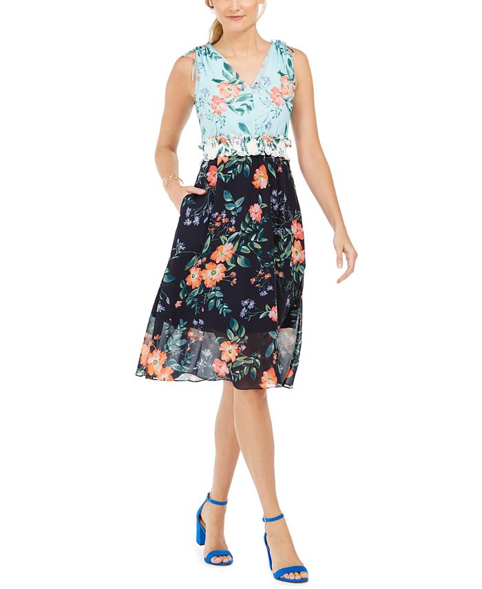 Vestido feminino Vince Camuto com estampa floral e blocos de cores, azul-marinho, tamanho 2, poliéster, azul, tamanho 2