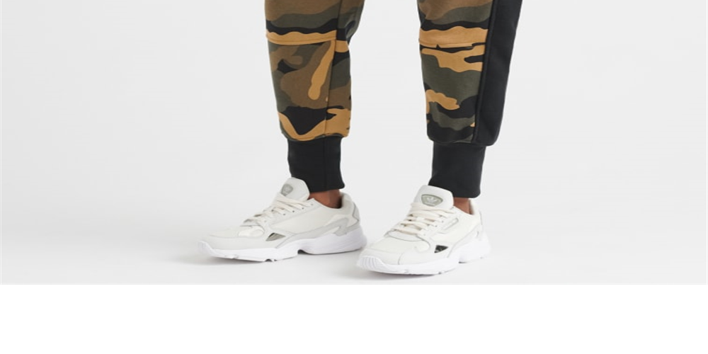 Calça de moletom feminina The North Face Fitness Running Camo Verde Tamanho Grande
