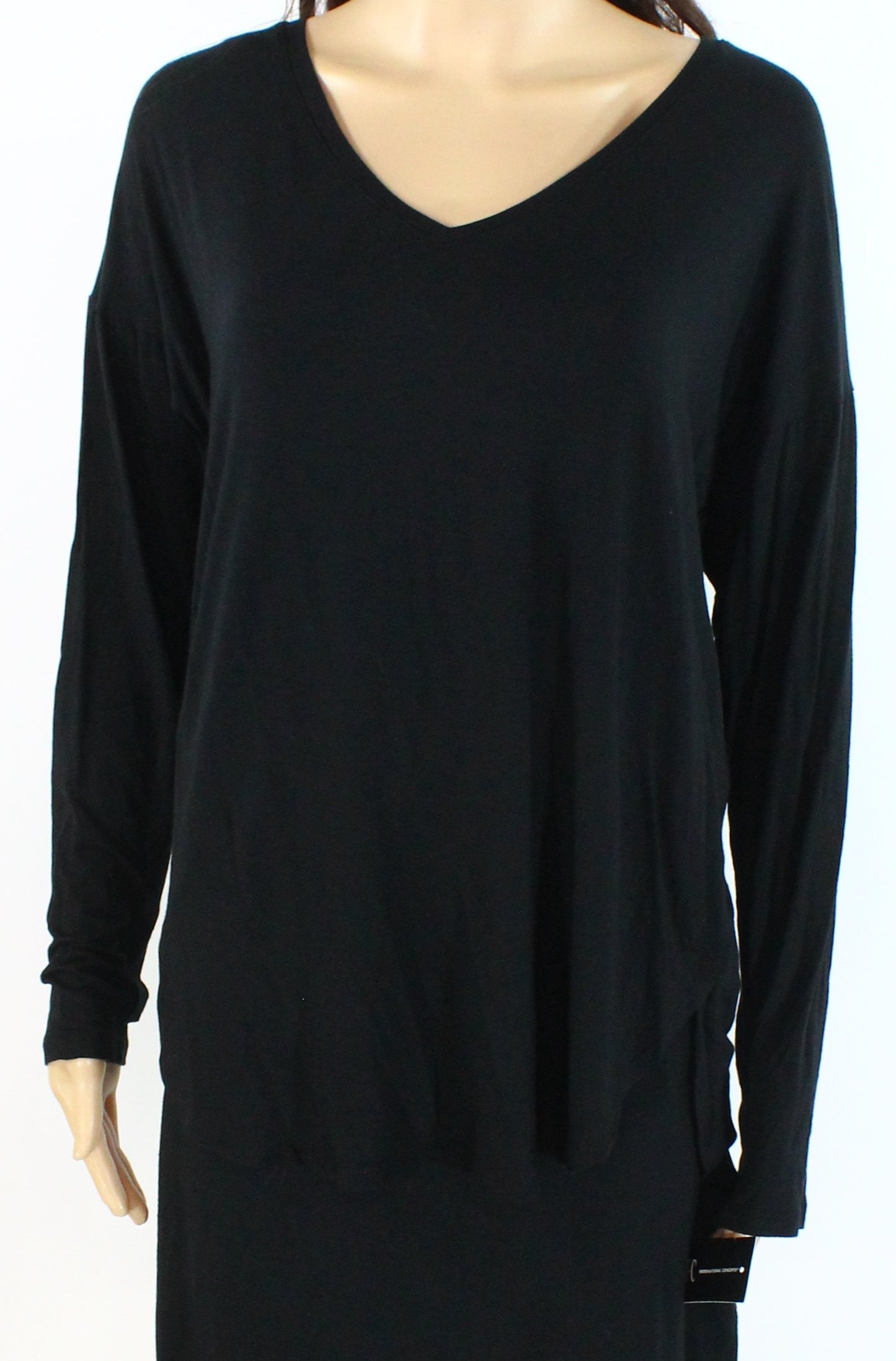 Camiseta básica feminina INC International Concepts com bainha curva, preta, tamanho médio