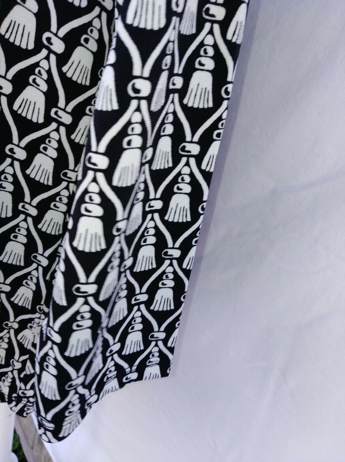 Blusa feminina estampada com decote em V, preta, tamanho médio, Charter Club
