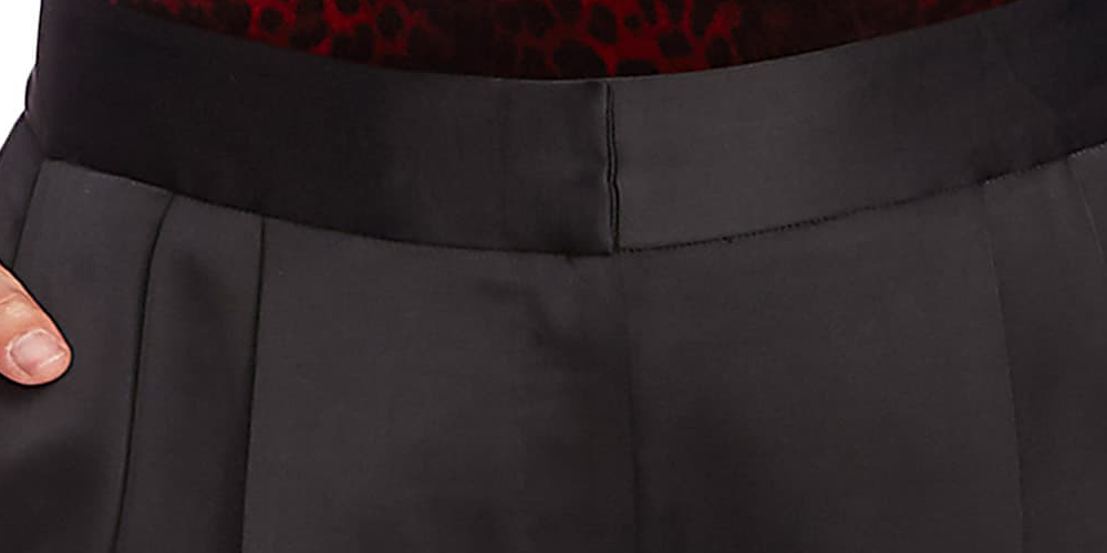 Calça feminina Vince Camuto com acabamento em cetim e perna larga, preta, tamanho 4