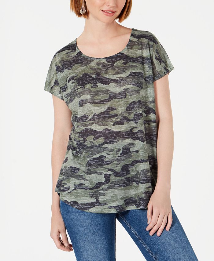 Blusa feminina com estampa camuflada e decote redondo, verde, tamanho pequeno, da Style &amp; Co