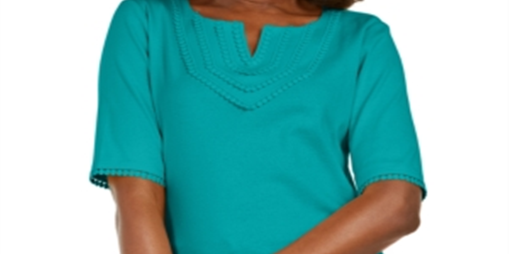 Blusa feminina Karen Scott com decote dividido e acabamento em crochê, verde, tamanho X-S