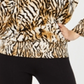 Blusa feminina com estampa animal e manga comprida e decote em V, marrom, tamanho pequeno, da INC International Concepts