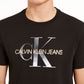 Camiseta Calvin Klein Masculina Jeans com Logotipo Metálico em Algodão - Preta Tamanho XX-G