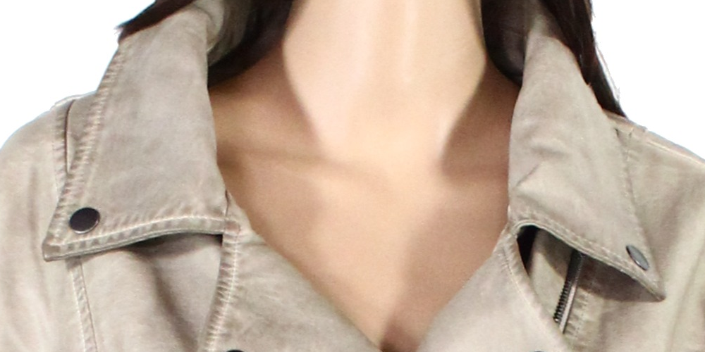 Jaqueta Motociclista Feminina Style &amp; CO Taupe Plus Couro Sintético Taupe Tamanho 3X