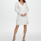 Vestido curto feminino DKNY de manga comprida e decote em V, branco, tamanho 16