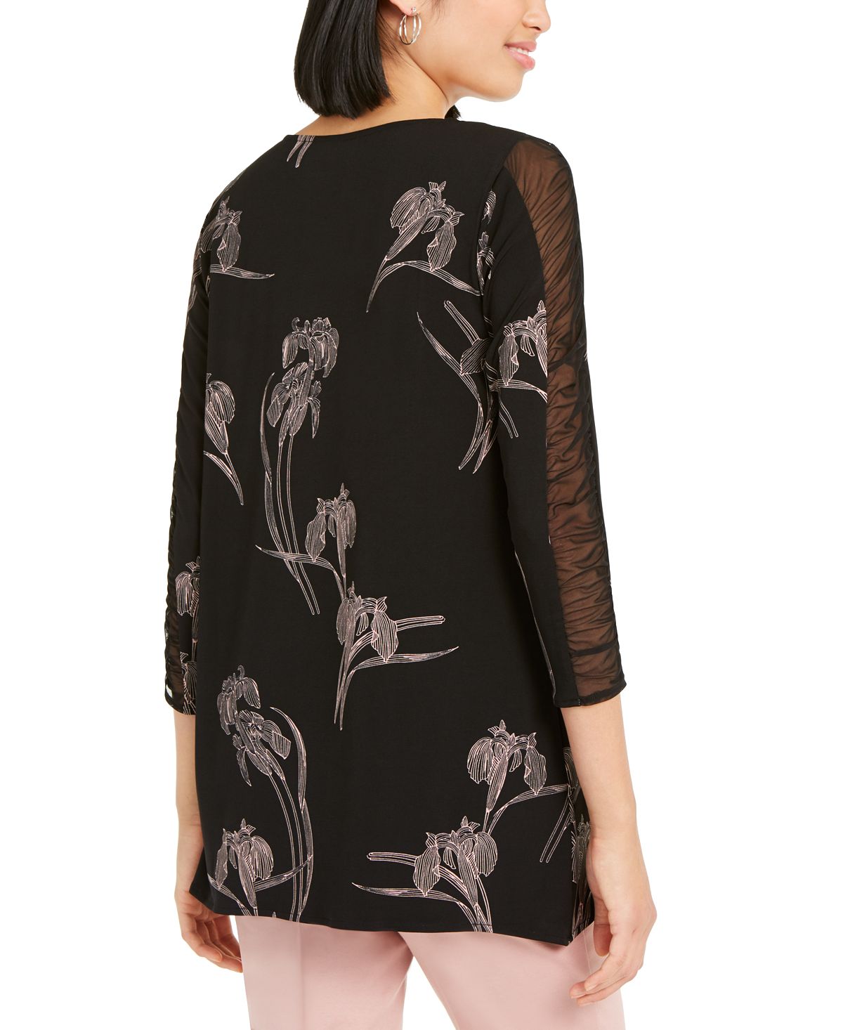 Blusa feminina Alfani com estampa floral e manga franzida, preta, tamanho grande