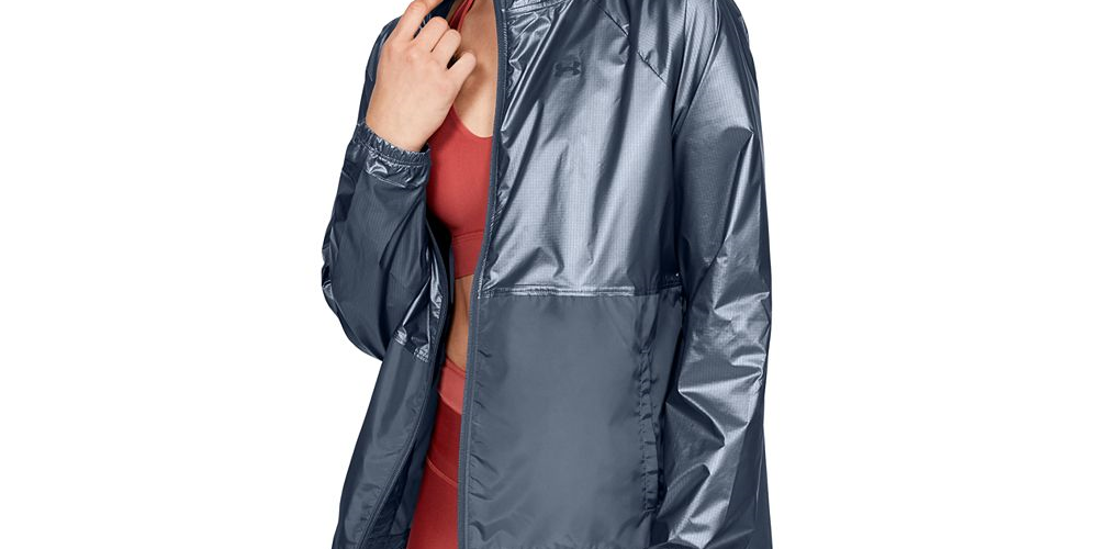 Jaqueta com capuz Under Armour Storm Metallic feminina, tamanho médio, prateada