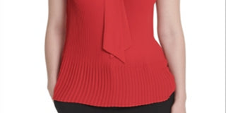 Blusa plissada com decote em V e gola alta feminina DKNY, vermelha, tamanho X-S